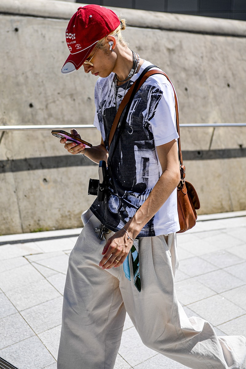 Street fashion livestream programming